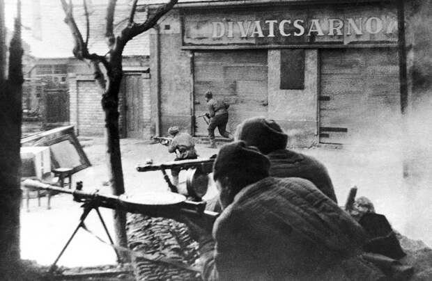 Вторая мировая война в фотографиях: падение нацистской Германии
