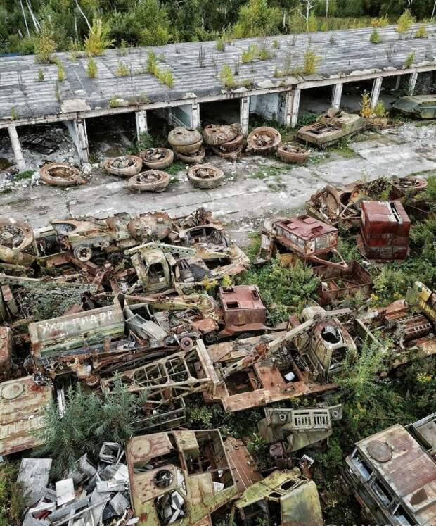 Свалка военной техники в Южно-Сахалинске - она находится прямо в городе