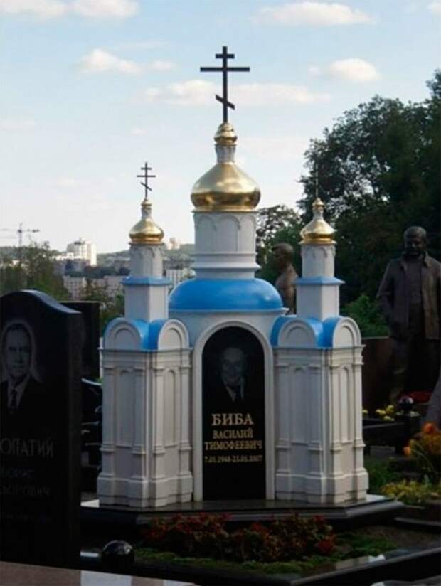 Надгробия русского криминала 90-е, авторитеты, могилы