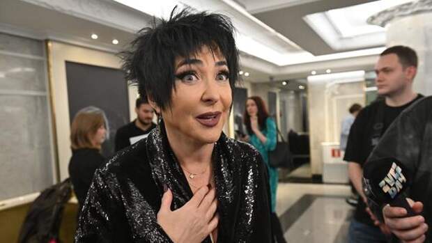 Лолита Милявская слегла из-за приступа за границей: «Дико боялась сдохнуть»