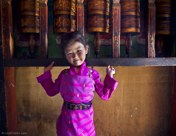 top-10-photographers-for-travel-portraits19__700