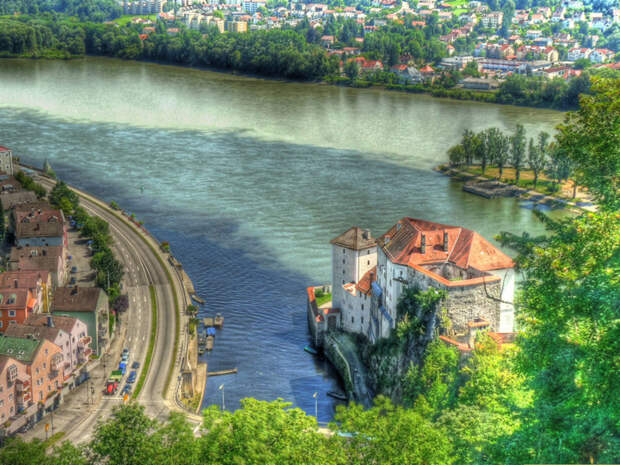 6. Место слияния трех рек - Дуная, Ильца и Инна (Германия) река, течение