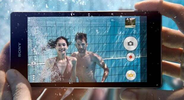 Sony Xperia Z в воде