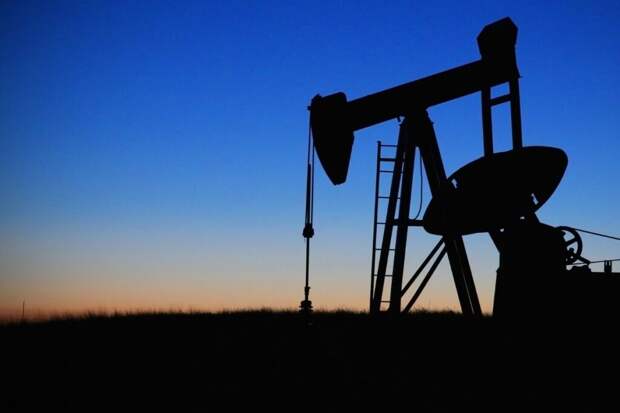 ОПЕК+ решила увеличить добычу нефти без участия ОАЭ