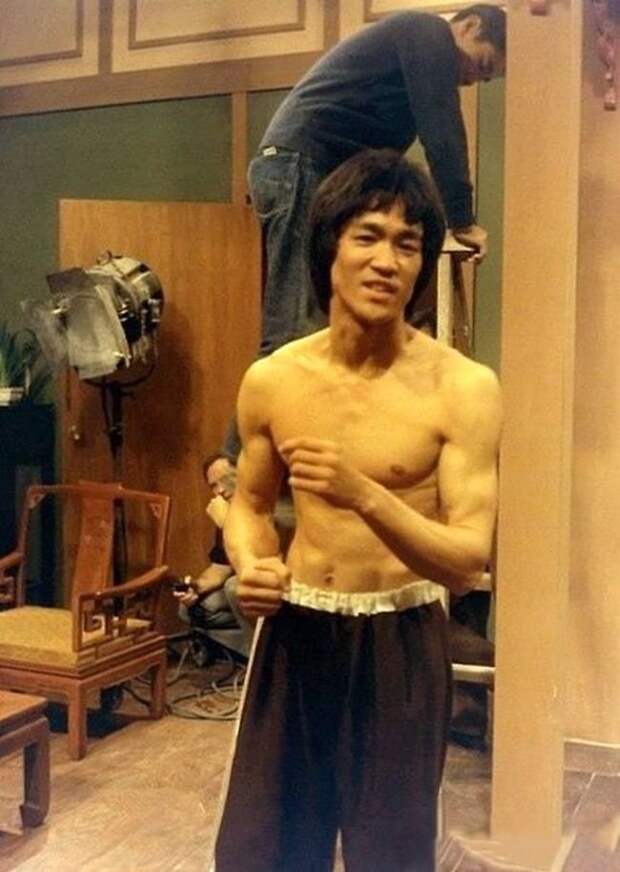 Ностальгические фото легендарных актеров фильмов боевых искусств