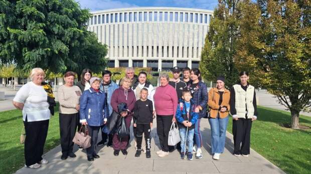 Фонд "Защитники Отечества" организовал для ветеранов СВО и их семей поездку в парк "Краснодар"