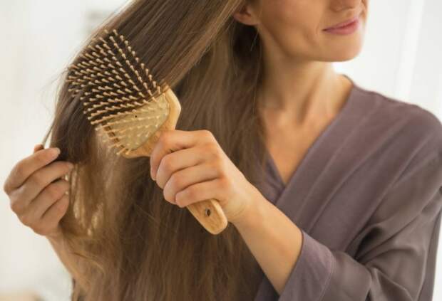 Тонкие локоны, наоборот, нужно делать более жесткими, чтобы они хорошо выглядели и держали форму / Фото: avon-061.ru Тонкие локоны, наоборот, нужно делать более жесткими, чтобы они хорошо выглядели и держали форму / Фото: avon-061.ru