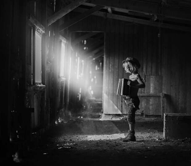 Лучшие чёрно-белые детские фотографии с конкурса B&W Child 2015