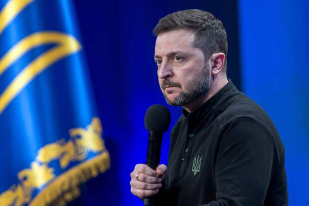 Экс-сотрудник ЦРУ предупредил Зеленского о катастрофе из-за угроз 9 Мая в Москве