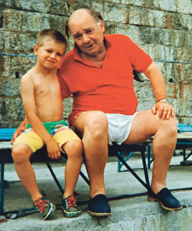Леонов отец и сын фото