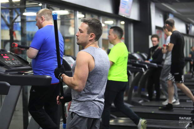 Фитнес-тренер объяснил, как правильно разминаться перед тренировкой