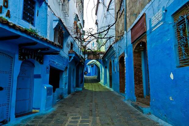 Голубая улица в Марокко, город Шефшауен