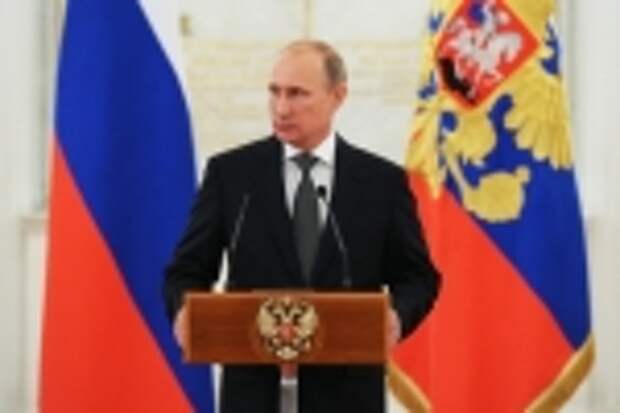 Владимир Путин взял в оборот ЕС и США