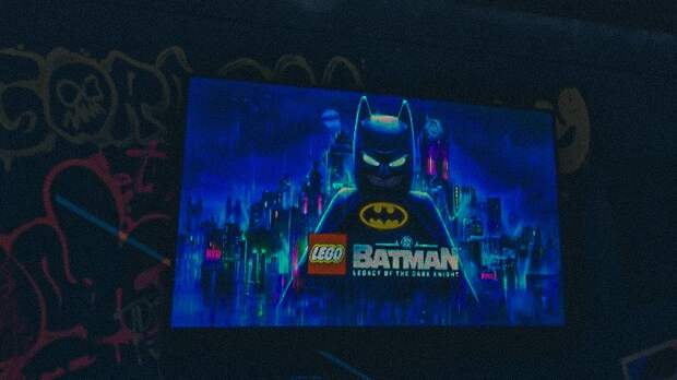 Стенд Lego Batman: Legacy of the Dark Knight на Gamescom 2025 — первые впечатления от Lego Batman: Legacy of the Dark Knight для ПК, PS5, Xbox Series X|S и Switch 2