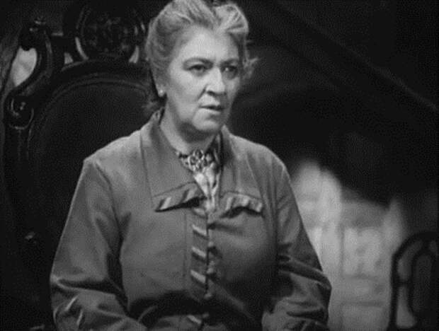Фаина Раневская, фильм *Мечта*, 1941 г. Фаина Раневская, фильм *Мечта*, 1941 г.