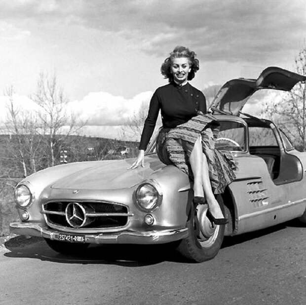 Роскошная Софи Лорен и ее Mercedes-Benz