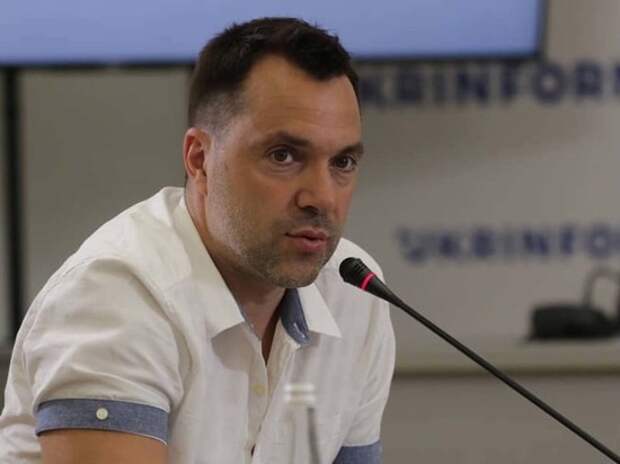 Арестович назвал недостаточной новую военную помощь Украине от НАТО