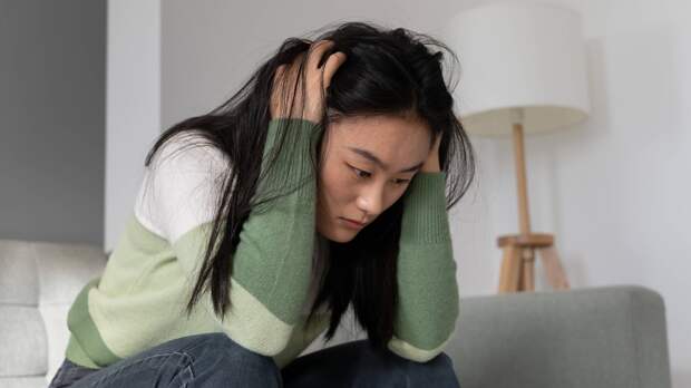 Всем должна, а себе задолжала: что делать, если все силы уходят на заботу о детях, муже и родителях