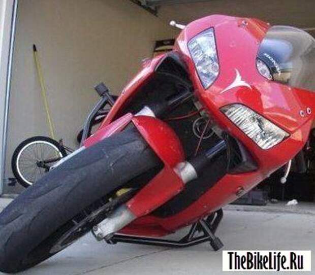 Защитные дуги для мотоцикла.