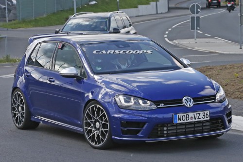 Замечены новый кроссовер Шкода и VW Golf R 400