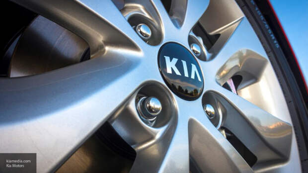 На неделе моды в Нью-Йорке показали большой кроссовер KIA Telluride