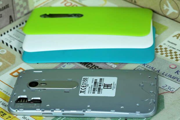 Moto G без задней крышки