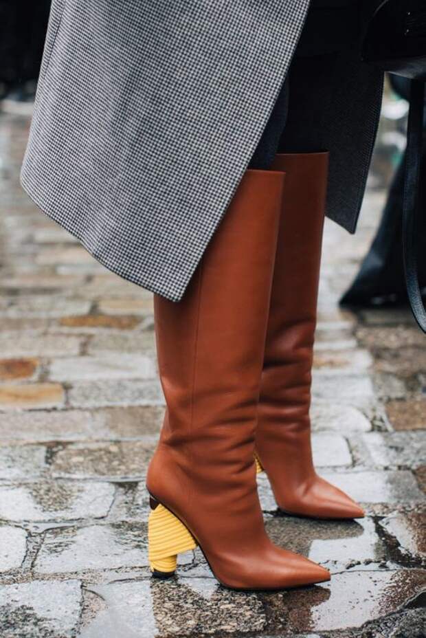 Rainy Day? Here's What Fashion Girls Wear via @WhoWhatWear