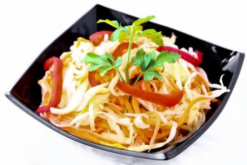 Постный салат с капустой, морковью и редькой по-корейски – рецепт с фото