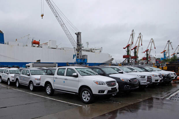 В России зафиксирован резкий скачок цен на машины с пробегом из Китая