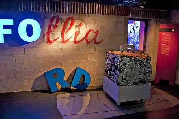 Музей авто истории в турине, италия. (трафик)