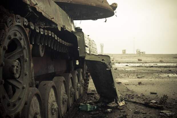 Бои возникают в районе Спартака и Путиловки работают украинские самоходные артиллерийские установки. 