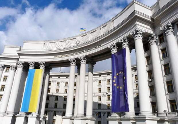 Последнее решение России всколыхнуло Киев: МИД Украины выразил возмущение и предъявил требование Последнее решение России всколыхнуло Киев: МИД Украины выразил возмущение и предъявил требование