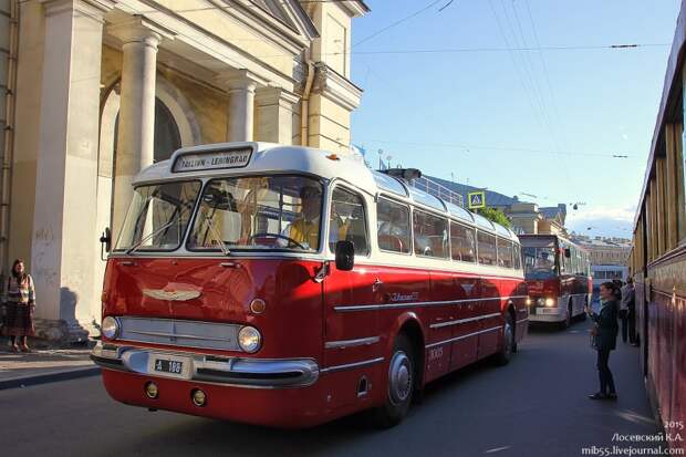 Парад ретро-техники в Санкт-Петербурге авто, общественный транспорт, парад, ретро автомобили