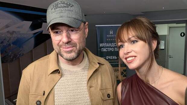 Свадьба Дибровой и Товстика: названа примерная дата церемонии