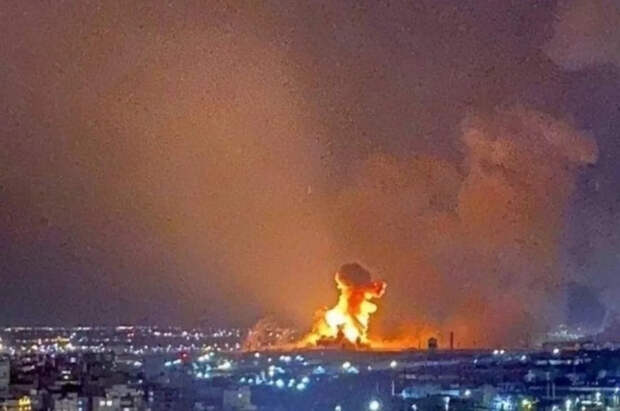 США и Израиль атаковали завод и нефтехимический комплекс в Иране