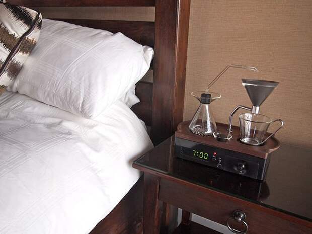 barisieur-coffee-maker-alarm-clock-joshua-renouf-11