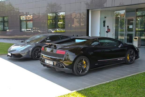 Экскурсия по музею Lamborghini