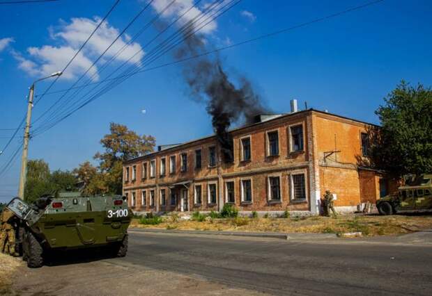 БТРы, вертолёты и Humvee: Нацгвардия Украины показала «противодиверсионные» тренировки в Славянске