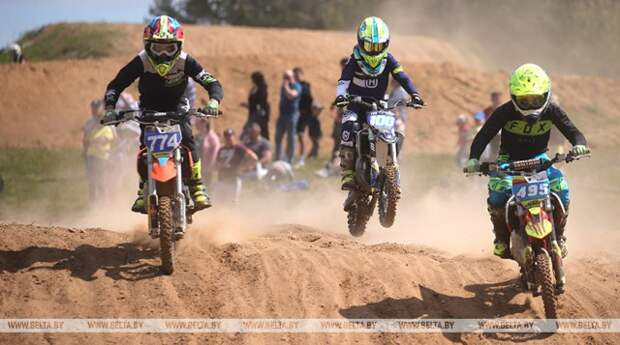 Более 100 спортсменов станут участниками республиканских соревнований по мотокроссу в Могилеве.