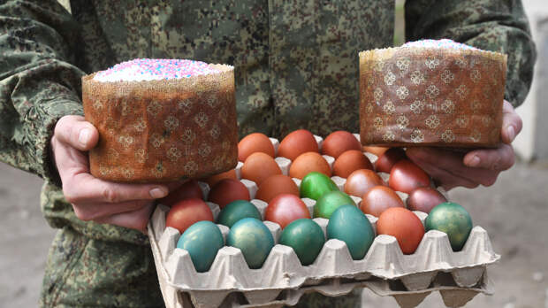 Жители регионов передали пасхальные угощения бойцам в зону СВО