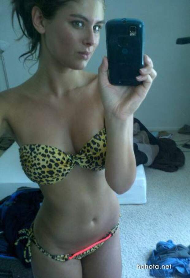 Соблазнительные домашние фотографии красивых девушек (100 фото) Соблазнительные домашние фотографии красивых девушек (100 фото)