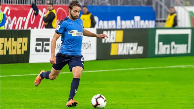 «Возможность расторжения контрактов не рассматривается»: Башкиров и Тигиев провели тренировку с «Крыльями Советов»