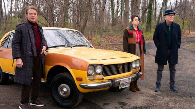The trio investigates Sazz's murder.