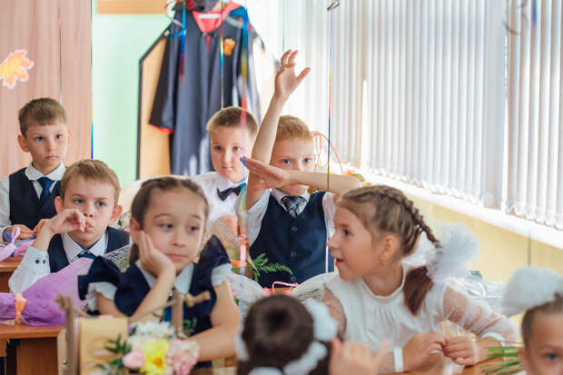 Учитель Казаков: введение оценок за поведение будет отнимать силы у учителей