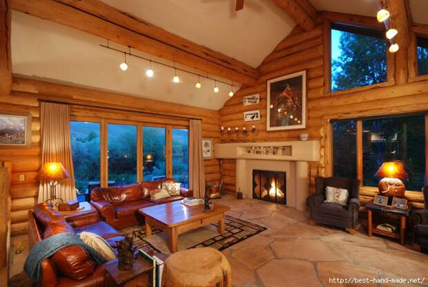 Fireplace-in-mountain-home (700x468, 297Kb)
