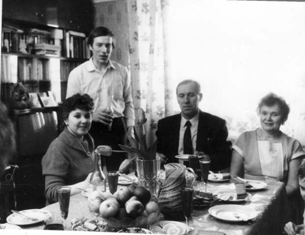 Как проходили советские застолья