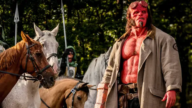 «Хеллбой» и космическая утопия с Робертом Паттинсоном: главные премьеры этой недели