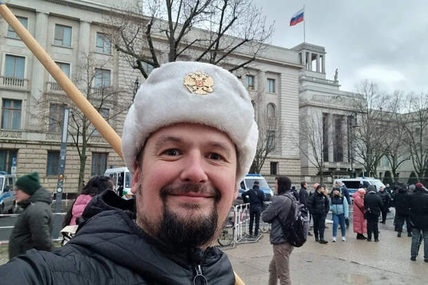 Лидер движения «Геруссия» Вячеслав Всейвальд.