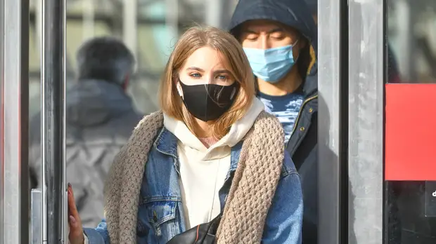 В Москве усилят контроль за ношением масок в праздники в транспорте