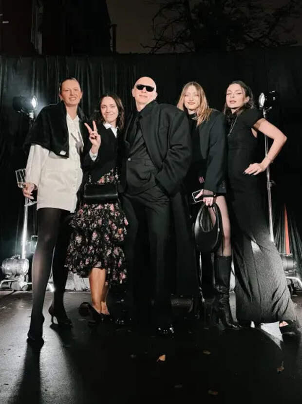 Лена Павельева, Миша, Гоша Карцев, Мария Миногарова и Татьяна Старикова